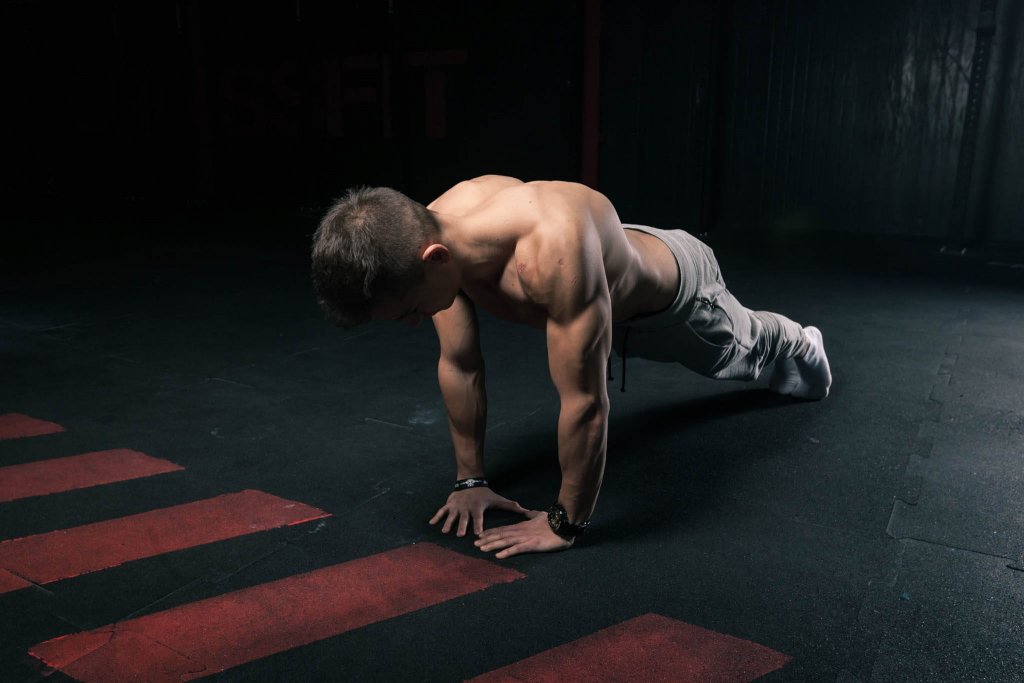 Tricep workouts Best tricep exercises How to build triceps Calisthenics