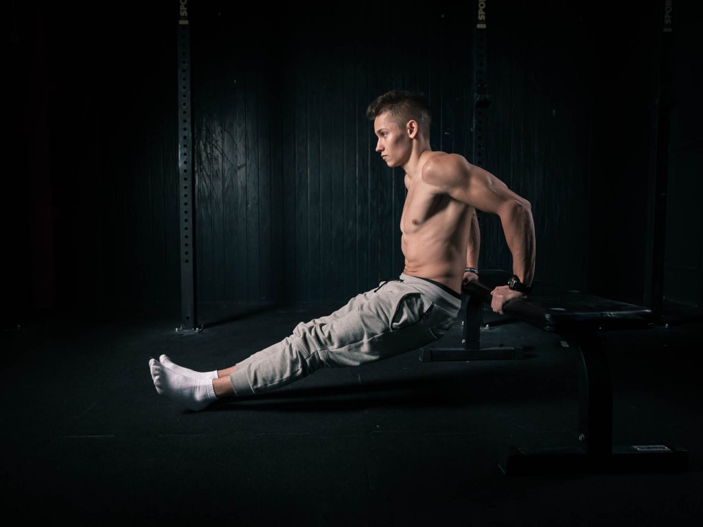 Tricep workouts Best tricep exercises How to build triceps Calisthenics